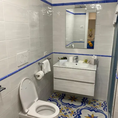 La Piccola * Ανακάπρι
